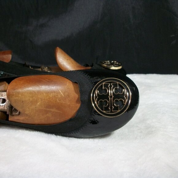 TORY BURCH CAROLINE BLACK PATENT LEATHER FASHION BALLET FLATS 7M FREE SHIP - Picture 7 of 9